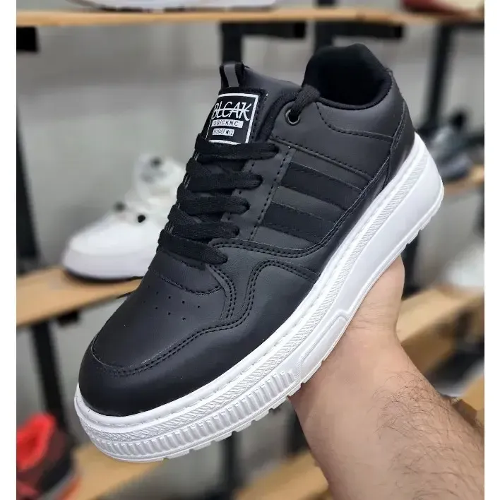 کفش اسپرت مردانه مدل ادیداس ونسی مشکی رویه چرم صنعتی و فوم فشرده زیره PU سایز 41 تا 44
