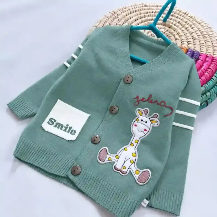 بلوز گپ جلوباز طرح زرافه پسرانه ژاکت بافت بچگانه