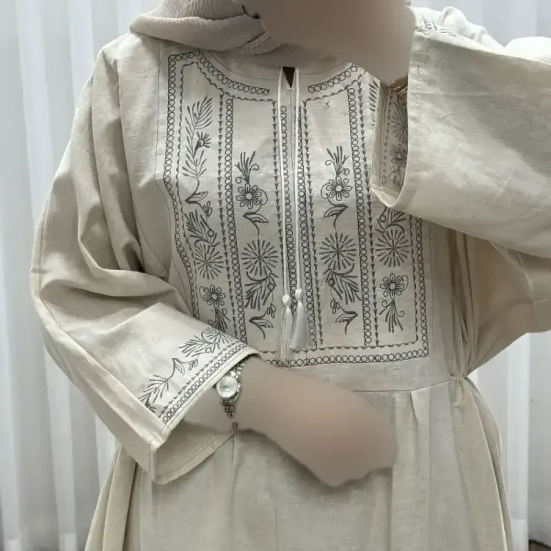 پیراهن لینن گلدوزی مایا کد 1745 فری سایز زنانه چهارفصل تنخور شیک و راحت بدون سایه اندازی و بدن نما